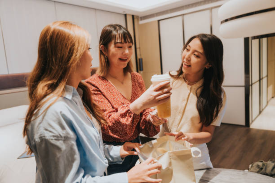 Sippy | 10 Creative Uses of Takeaway Bottle Tea at Events & Brand Activations